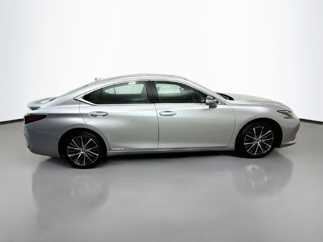Used 2022 Lexus ES 300h w/ Premium Package FWD image 8