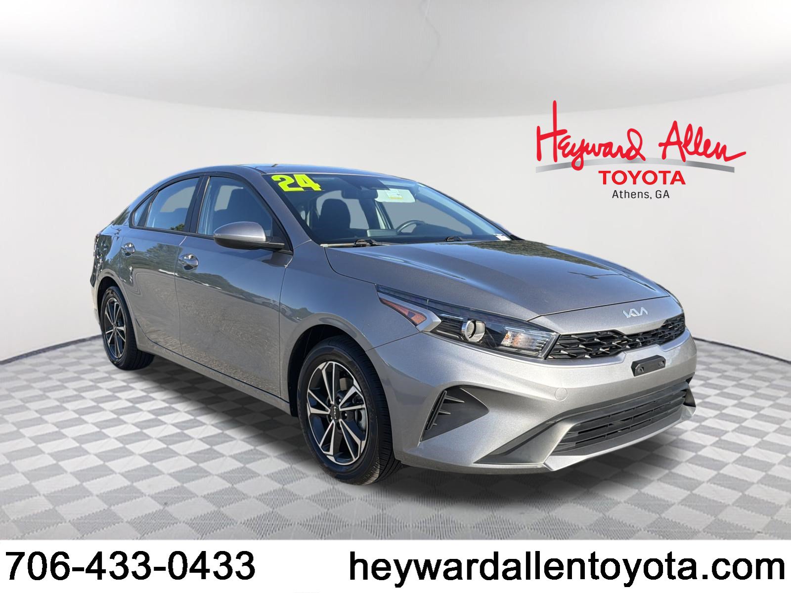 Used 2024 Kia Forte LXS FWD image 1