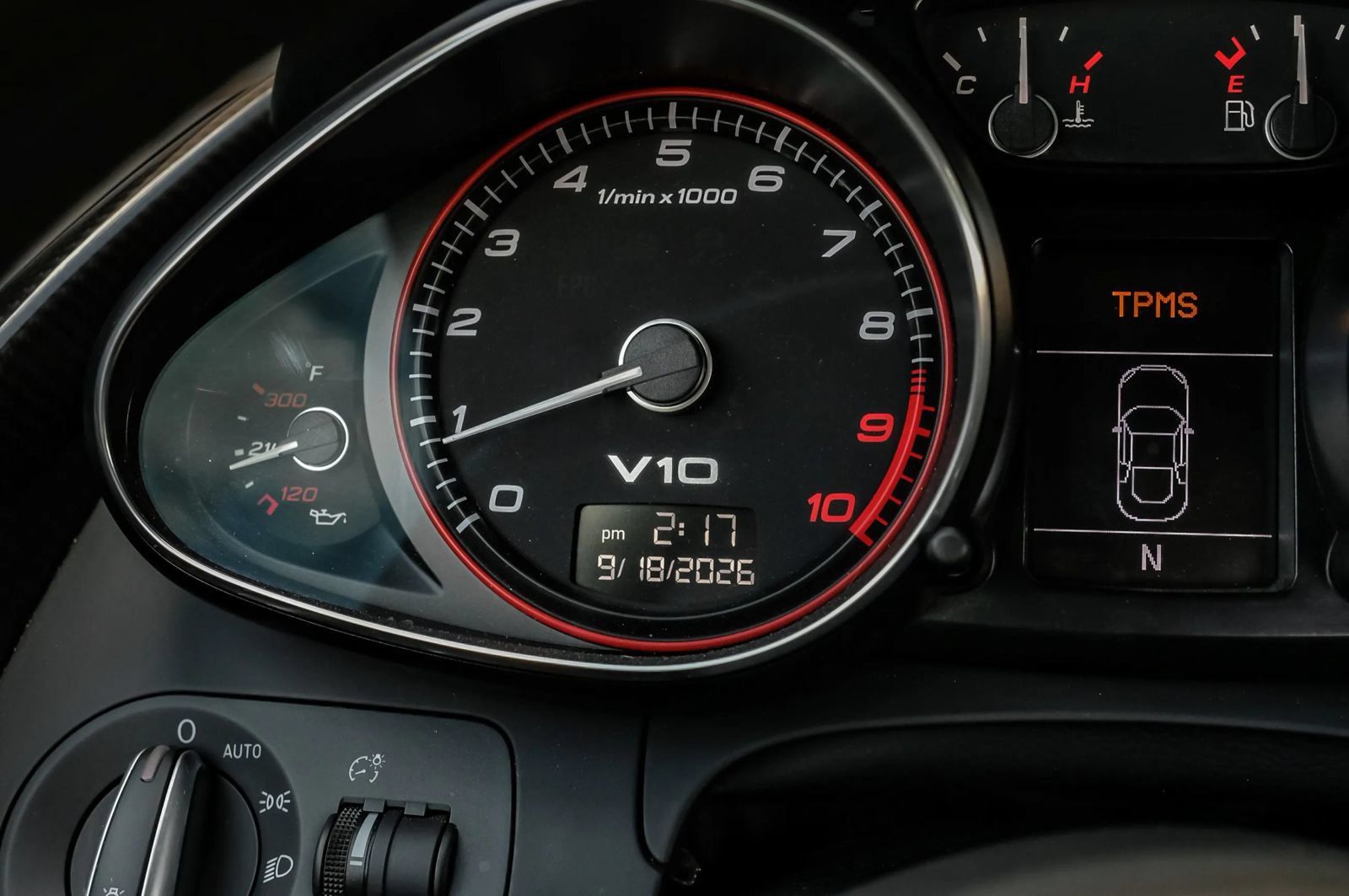 Used 2011 Audi R8 V10 AWD/4WD image 17