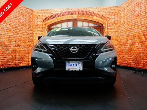 Used 2024 Nissan Murano SV w/ SV Midnight Edition Package image 2