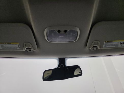 Used 2019 Dodge Journey SE image 29