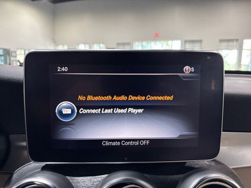 Used 2018 Mercedes-Benz GLC 300 w/ Multimedia Package image 81