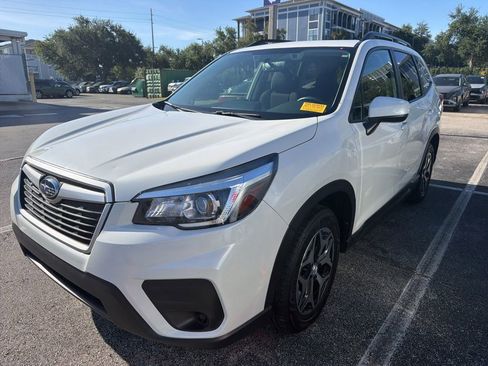 Used 2019 Subaru Forester Premium AWD/4WD image 2