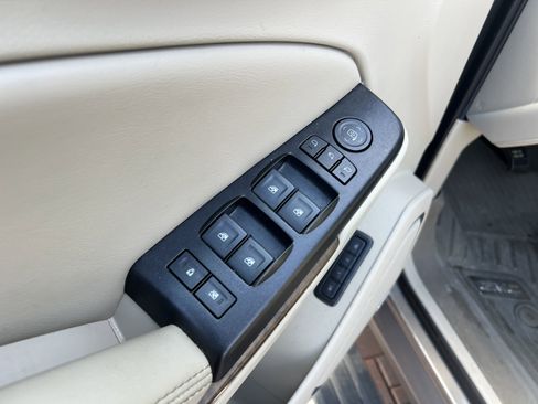 Used 2019 GMC Yukon XL Denali w/ Denali Ultimate Package AWD/4WD image 15