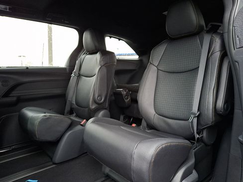 New 2026 Toyota Sienna XLE Woodland Edition image 6