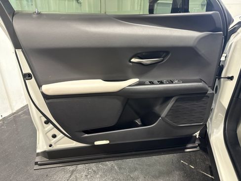Used 2020 Lexus UX 250h w/ Premium Package AWD/4WD image 22