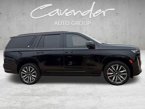 Used 2022 Cadillac Escalade Sport Platinum w/ Heavy-Duty Trailer Package AWD/4WD image 16