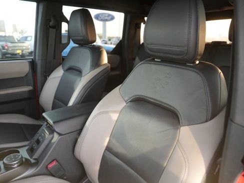 Used 2022 Ford Bronco Wildtrak image 10