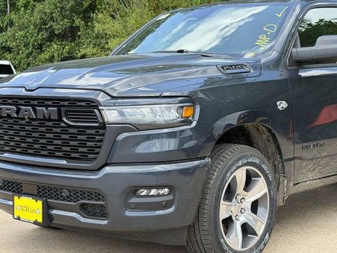 New 2026 RAM 1500 Express image 8