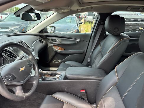 Used 2014 Chevrolet Impala LT w/ Premium Seating Package FWD image 8
