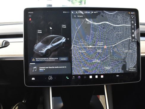 Used 2021 Tesla Model Y Long Range AWD/4WD image 26