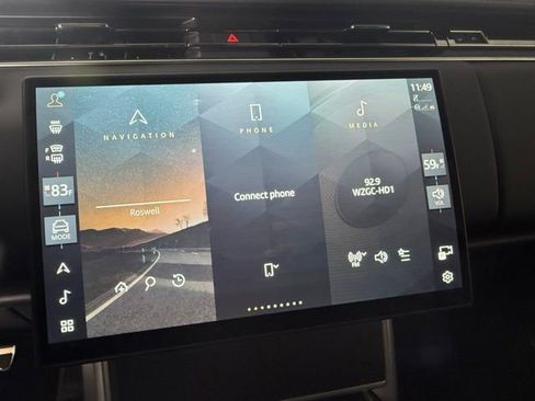 Used 2024 Land Rover Range Rover Long Wheelbase Autobiography image 18