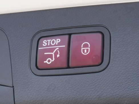 Used 2022 Mercedes-Benz GLC 300 image 7