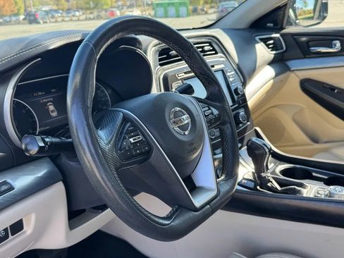 Used 2018 Nissan Maxima 3.5 SL image 9