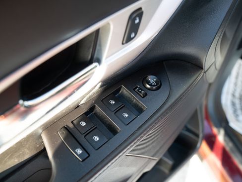 Used 2016 GMC Terrain SLE image 19