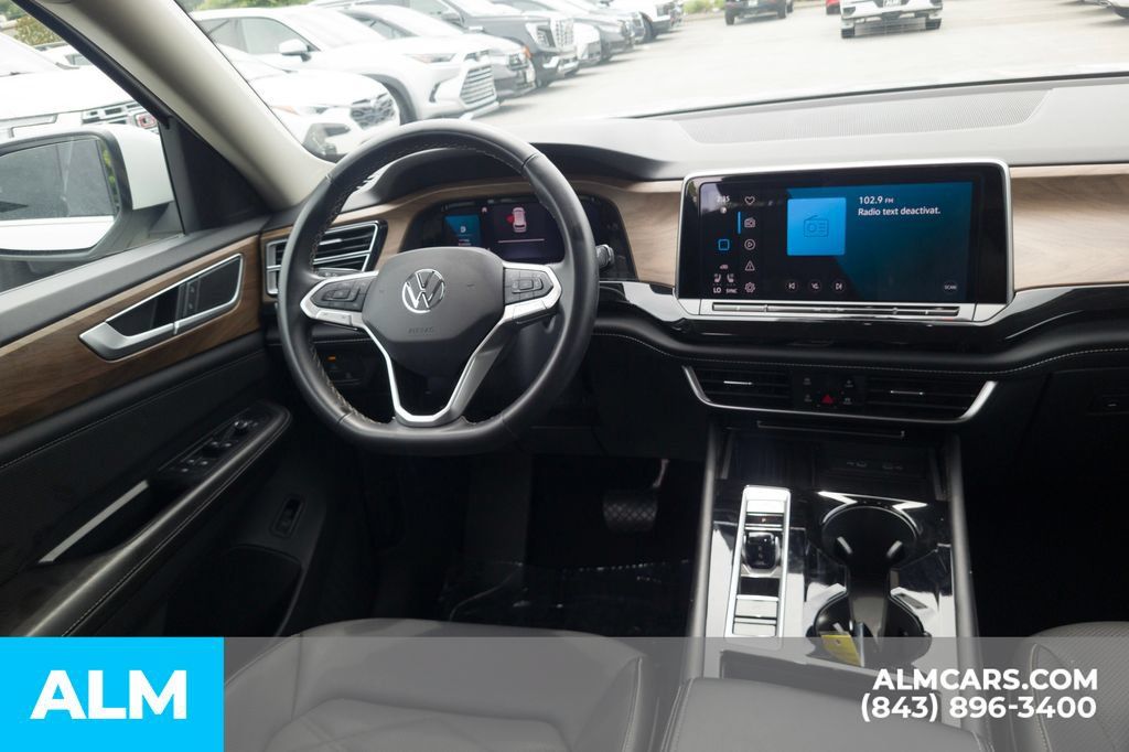 Used 2025 Volkswagen Atlas SE FWD image 22