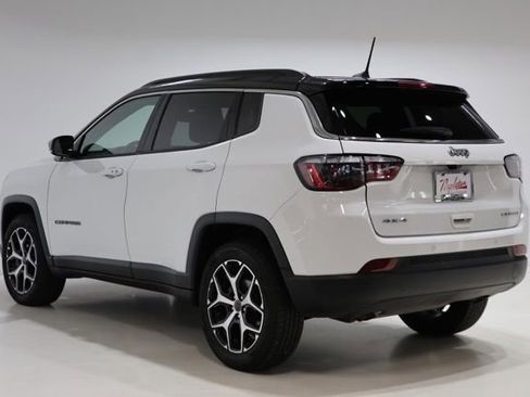 Used 2025 Jeep Compass Limited AWD/4WD image 6