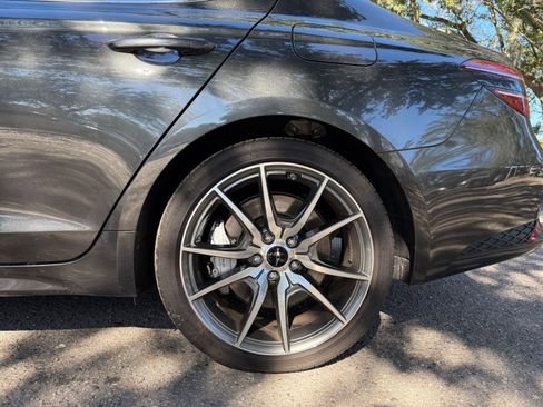 Used 2025 Genesis G70 2.5T image 23