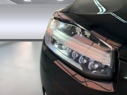 Used 2025 Volvo XC90 B6 Plus image 10