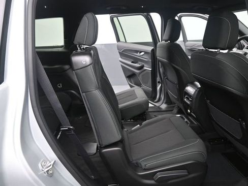 New 2026 Jeep Grand Cherokee L 4WD image 17