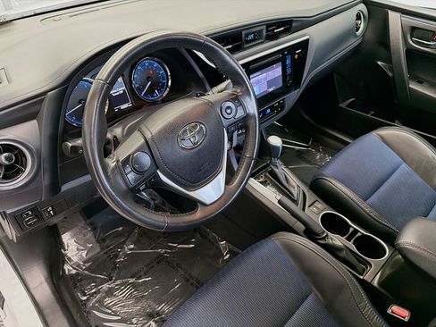 Used 2017 Toyota Corolla SE w/ Carpet Mat Package (TMS) image 7