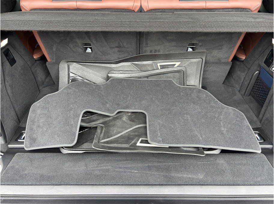 Used 2023 BMW ALPINA XB7 AWD/4WD image 56