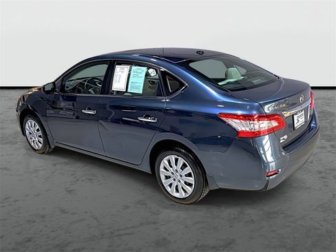 Used 2015 Nissan Sentra SV image 2