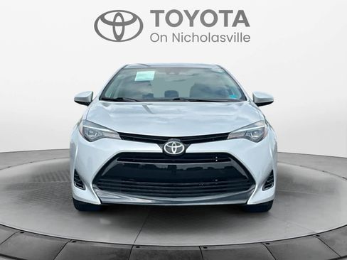 Used 2018 Toyota Corolla LE FWD image 8