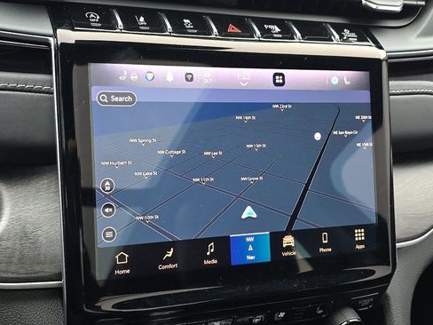 Used 2022 Jeep Grand Cherokee L Limited w/ Luxury Tech Group II image 19