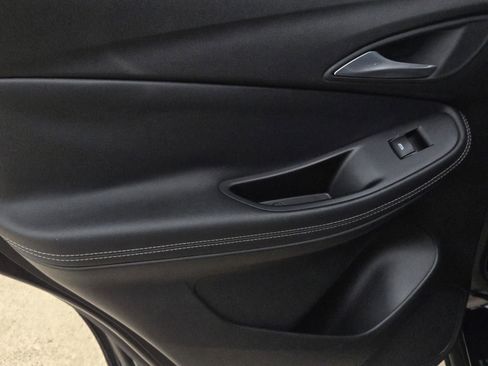 Used 2021 Buick Encore GX Preferred FWD image 11