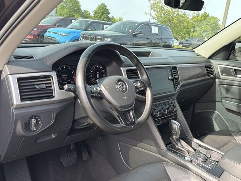 Used 2018 Volkswagen Atlas SEL Premium image 10