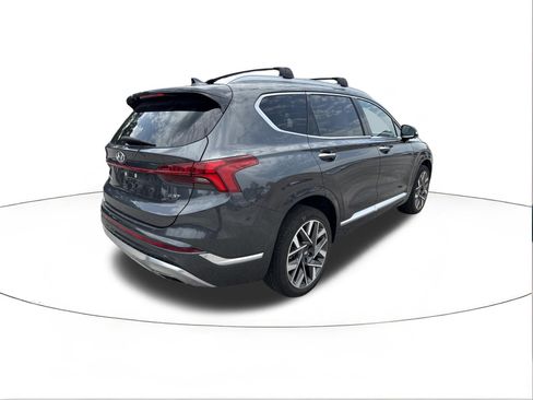Used 2023 Hyundai Santa Fe Calligraphy FWD image 2