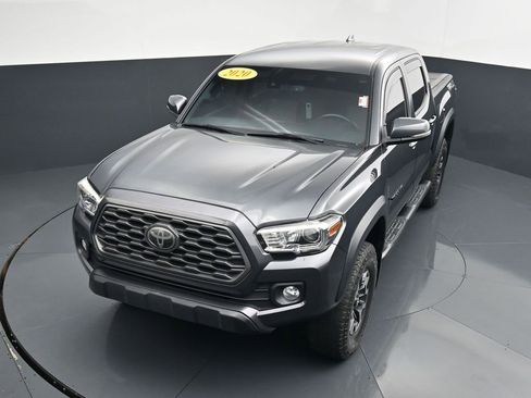 Used 2020 Toyota Tacoma TRD Off-Road AWD/4WD image 21