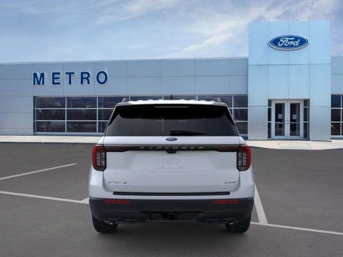 New 2026 Ford Explorer Active image 6