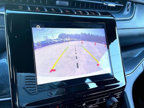 Used 2023 Jeep Grand Cherokee Altitude image 14