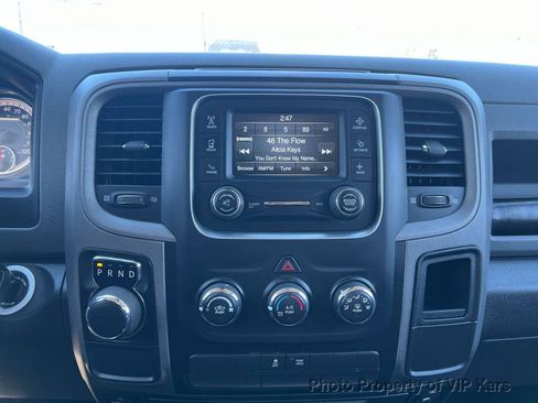 Used 2017 RAM 1500 Express image 12