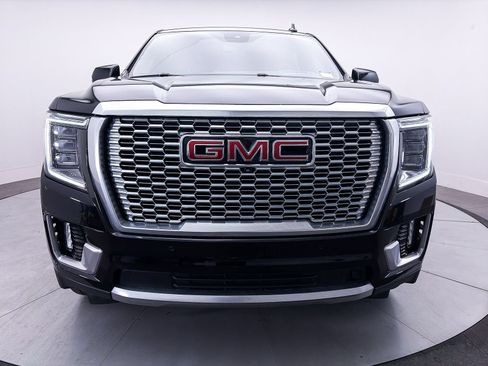 Used 2023 GMC Yukon XL Denali AWD/4WD image 13