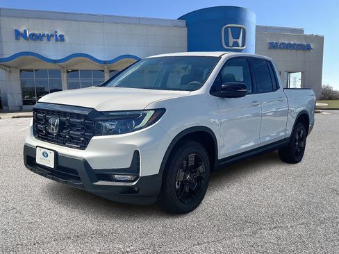 New 2025 Honda Ridgeline Black Edition image 2