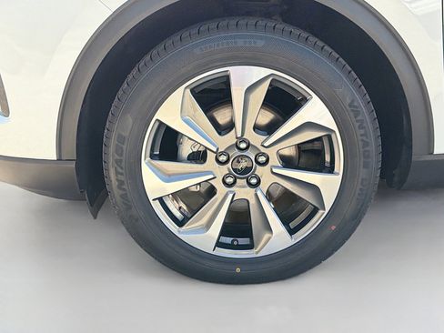 Used 2023 Ford Escape Platinum image 37