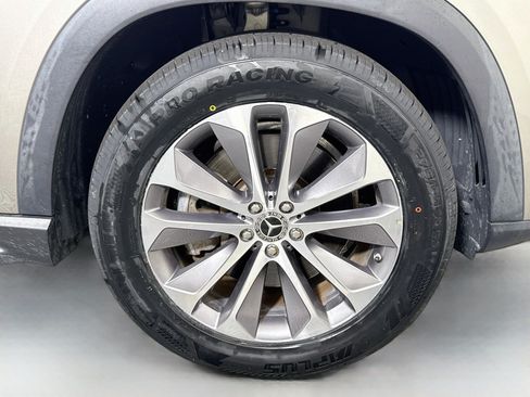Used 2023 Mercedes-Benz GLE 450 4MATIC image 32