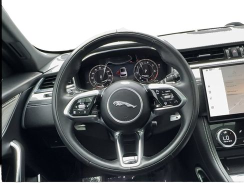 Used 2025 Jaguar F-PACE R-Dynamic S AWD/4WD image 38