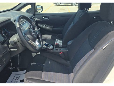 Used 2023 Nissan Leaf SV Plus FWD image 5