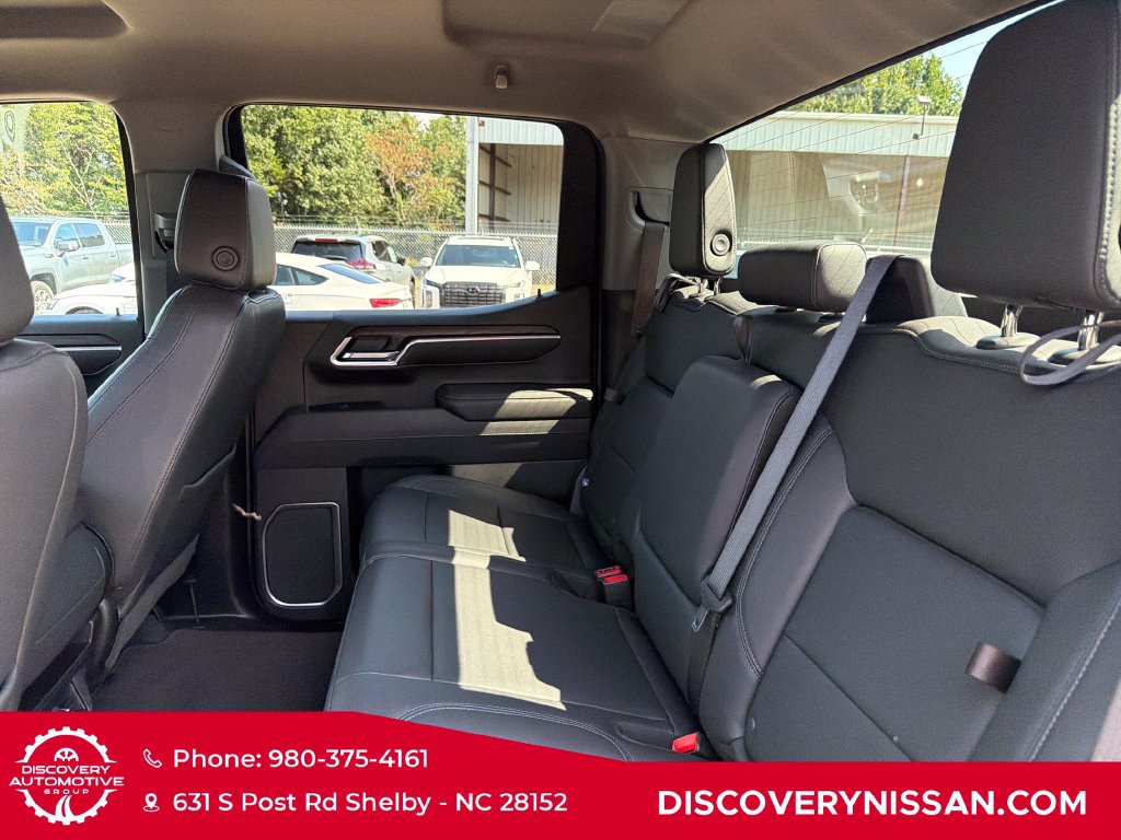 Used 2025 GMC Sierra 1500 SLT AWD/4WD image 29