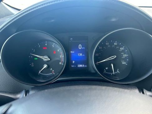 Used 2018 Toyota C-HR XLE image 17