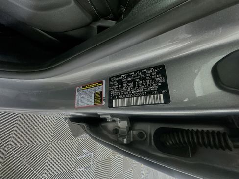 Used 2024 Genesis GV80 2.5T image 12