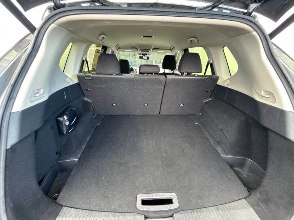 Used 2024 Nissan Rogue SV AWD/4WD image 20