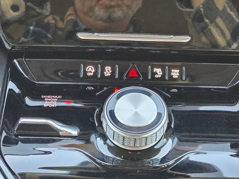 Used 2022 Jeep Wagoneer Series I image 16