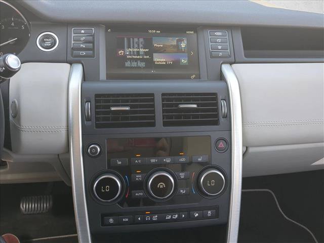 Used 2018 Land Rover Discovery Sport SE AWD/4WD image 14