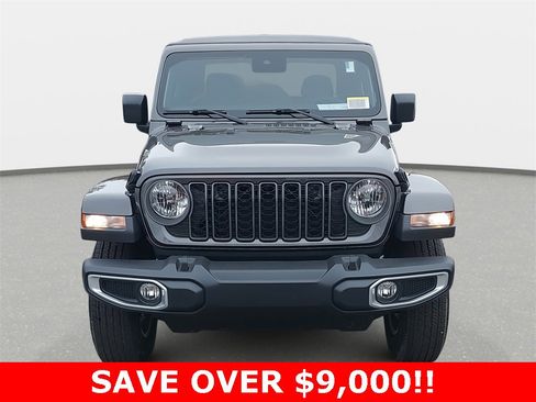 New 2025 Jeep Gladiator Sport image 2