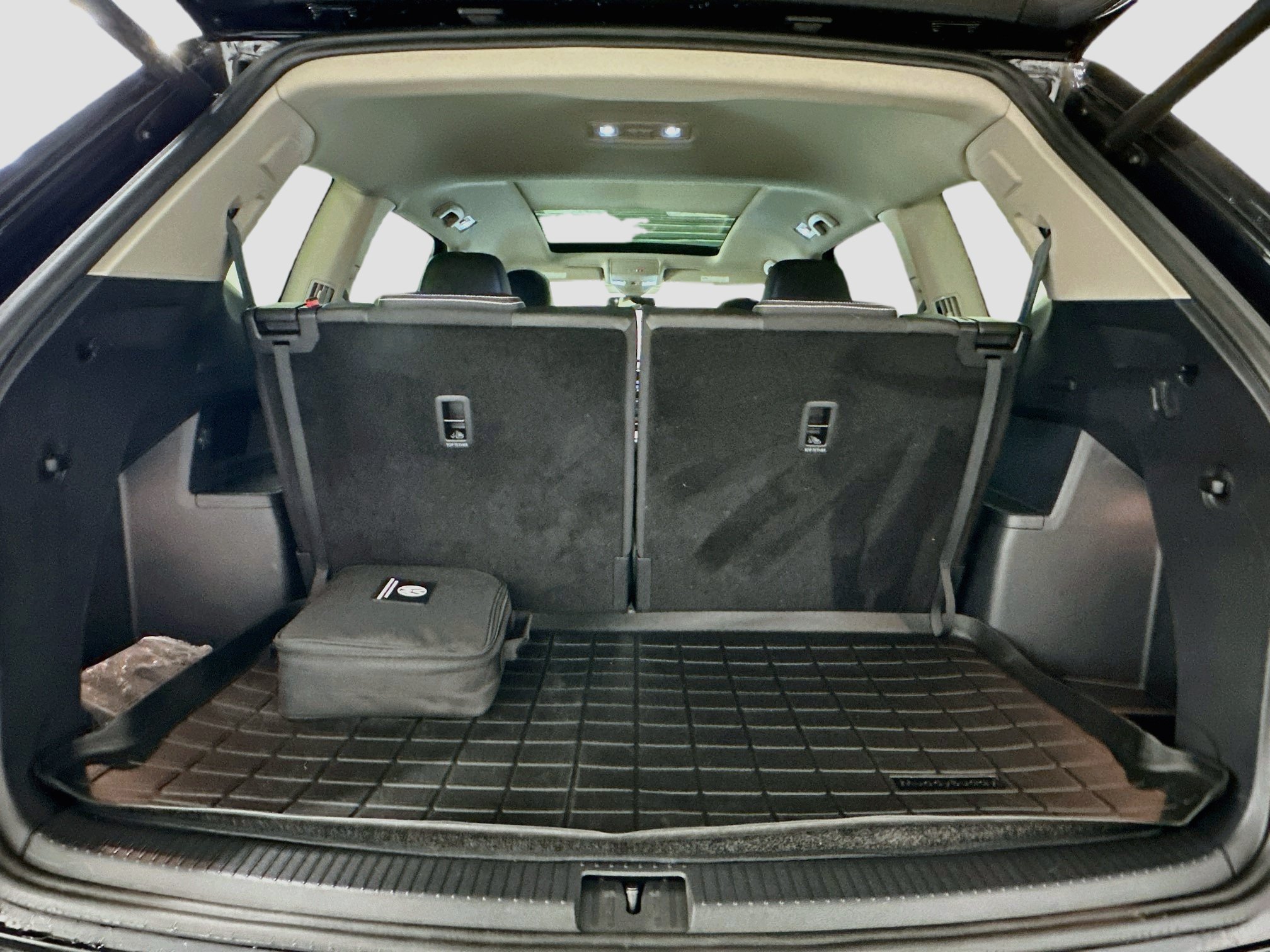 Used 2023 Volkswagen Atlas SEL Premium AWD/4WD image 32